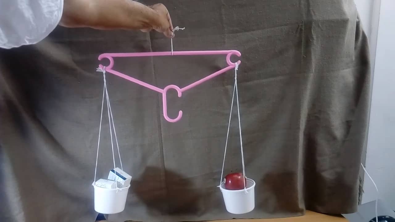 how to make a balancing scale