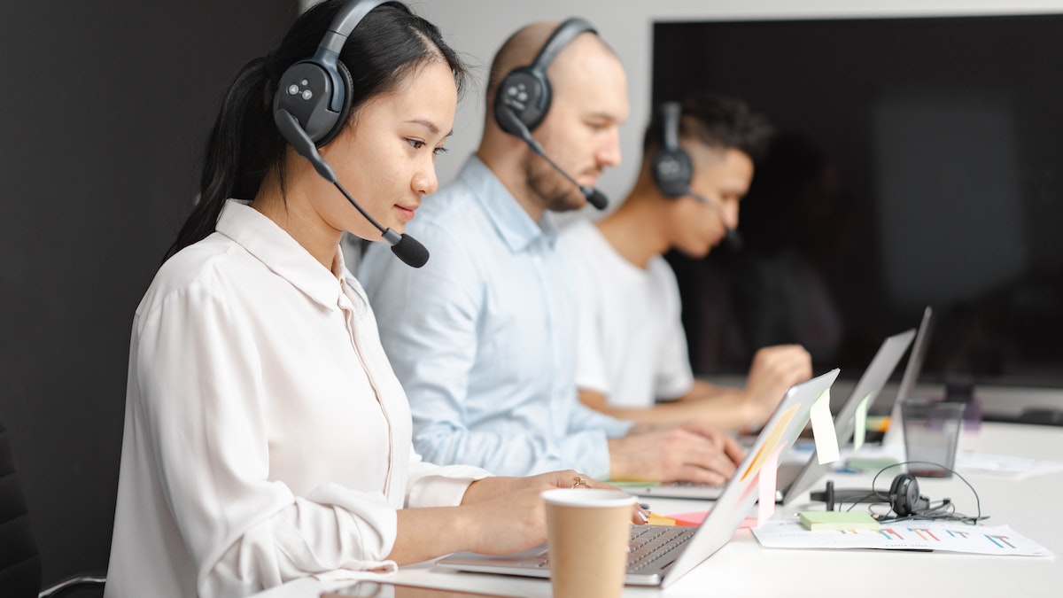 Real-Time Coaching for Call Centers
