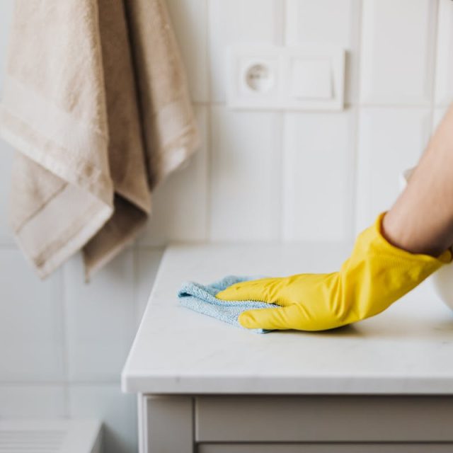 10 Tips for Choosing the Right House Cleaning Services